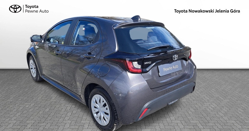 Toyota Yaris cena 68900 przebieg: 52665, rok produkcji 2022 z Oborniki Śląskie małe 379